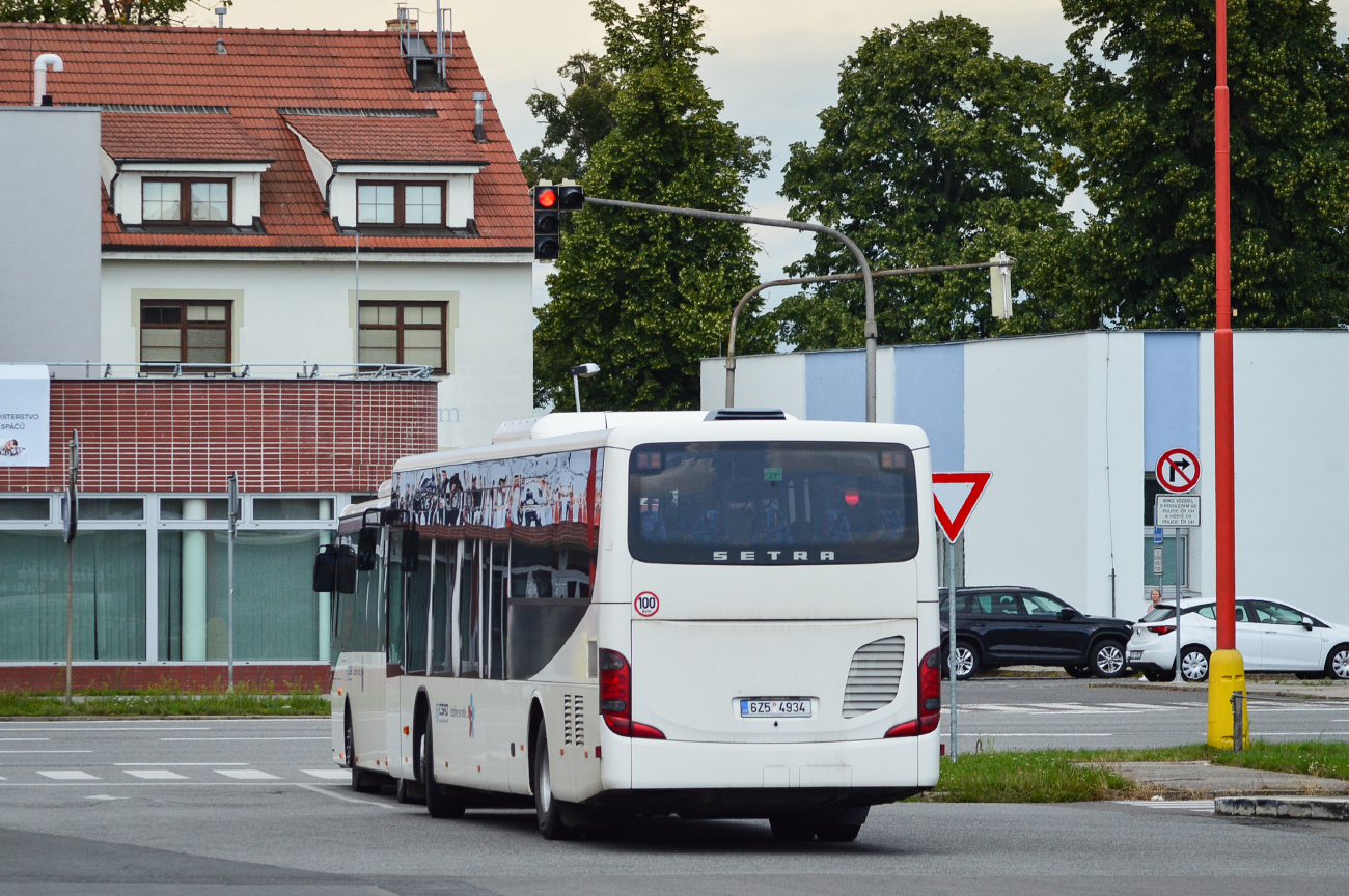 Uherské Hradiště, Setra S415LE business # 6Z5 4934