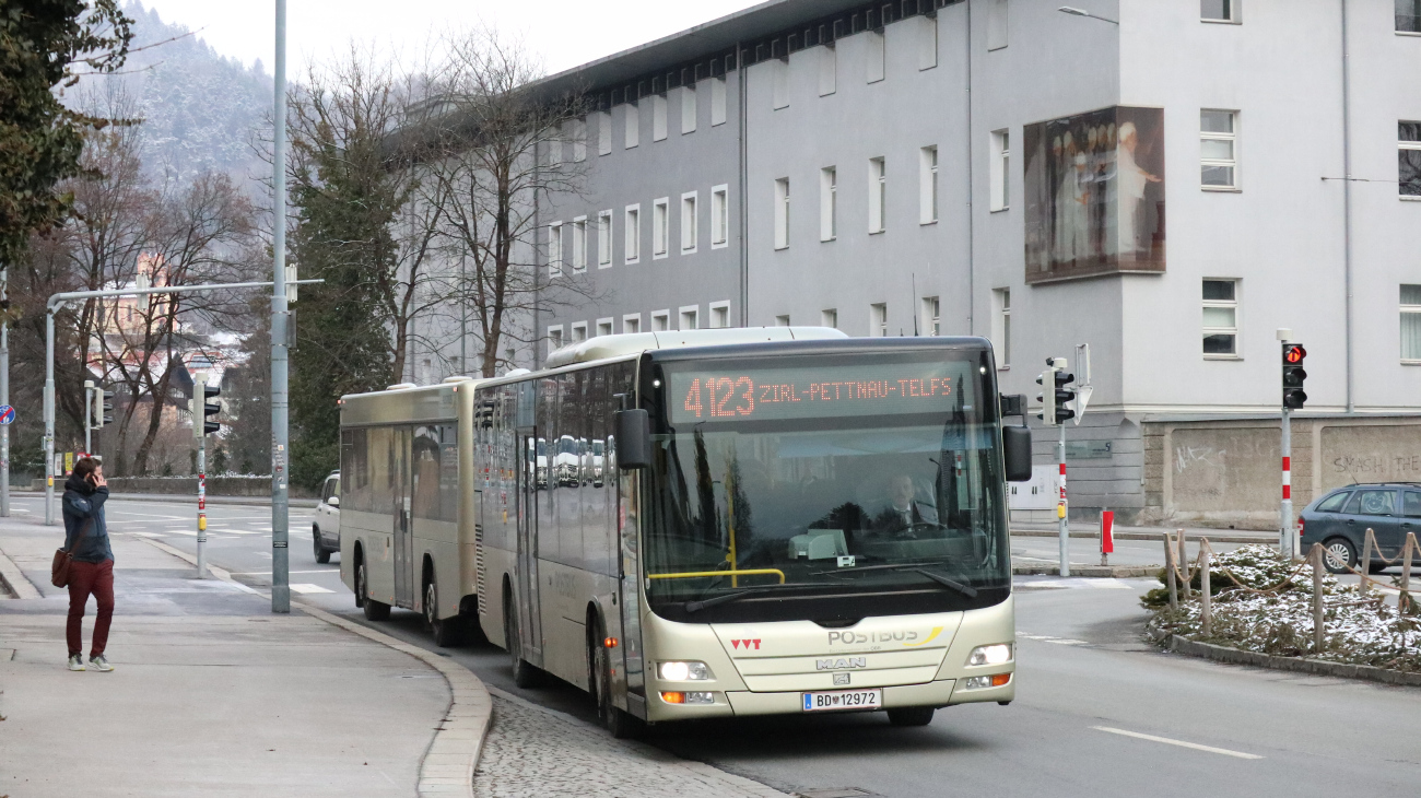 Innsbruck, MAN A20 Lion's City Ü NÜ313 nr. 12972; Innsbruck, Hess APM 5.6-13 nr. 12403