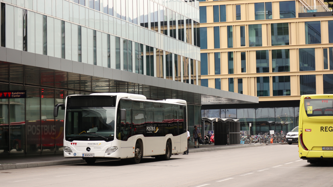 Innsbruck, Mercedes-Benz Citaro C2 K # 14111; Innsbruck, IVECO Crossway LE Line 14.5M # 16016