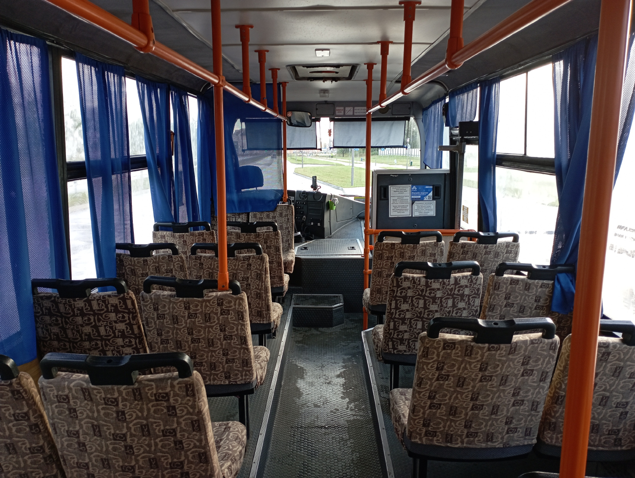 Ostrovec, MAZ-256.270 # 023697