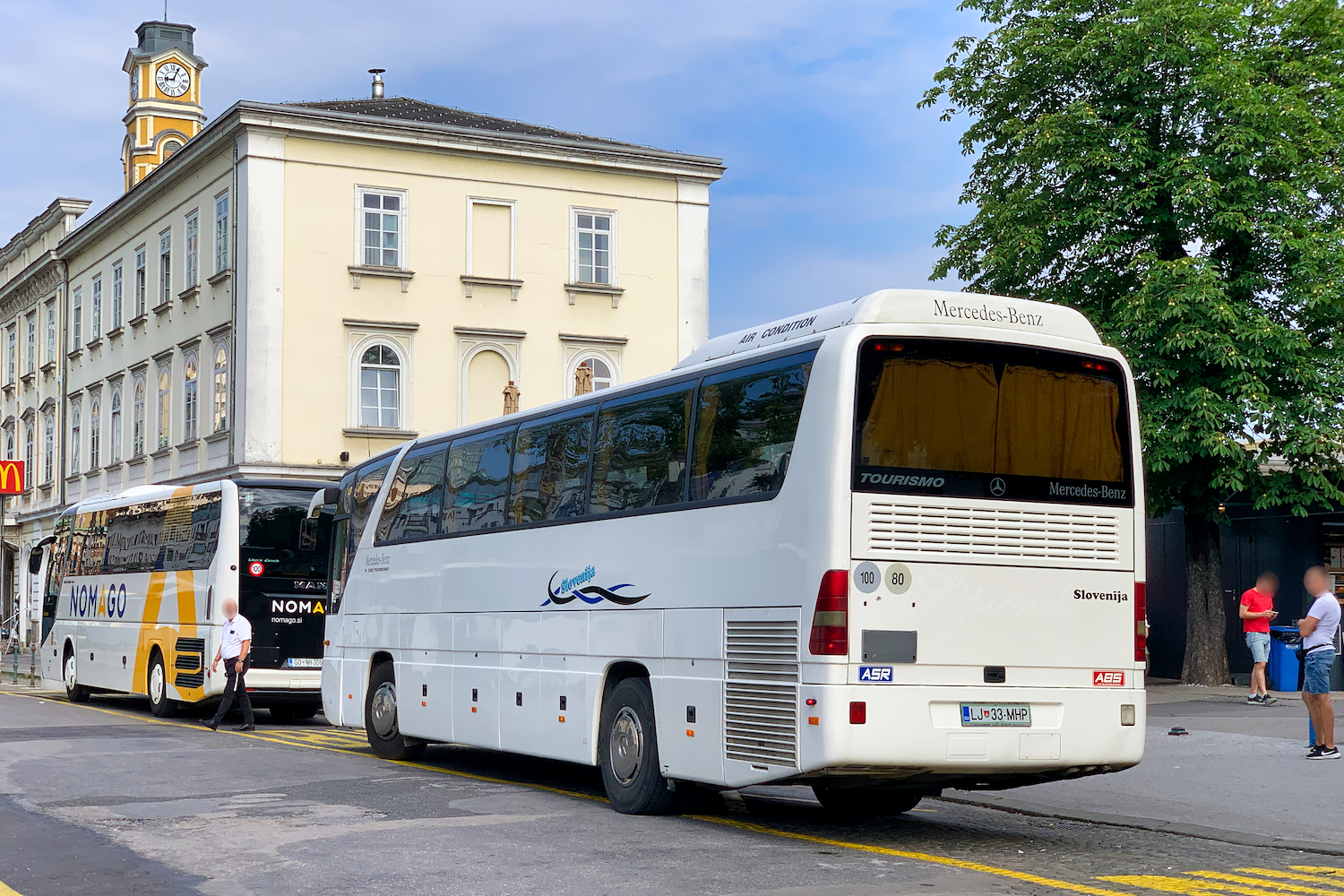 Ljubljana, Mercedes-Benz O350-15RHD Tourismo I # LJ 33-MHP