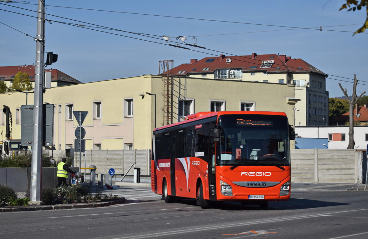 Bratislava, IVECO Crossway Line 12M nr. BL-541JA