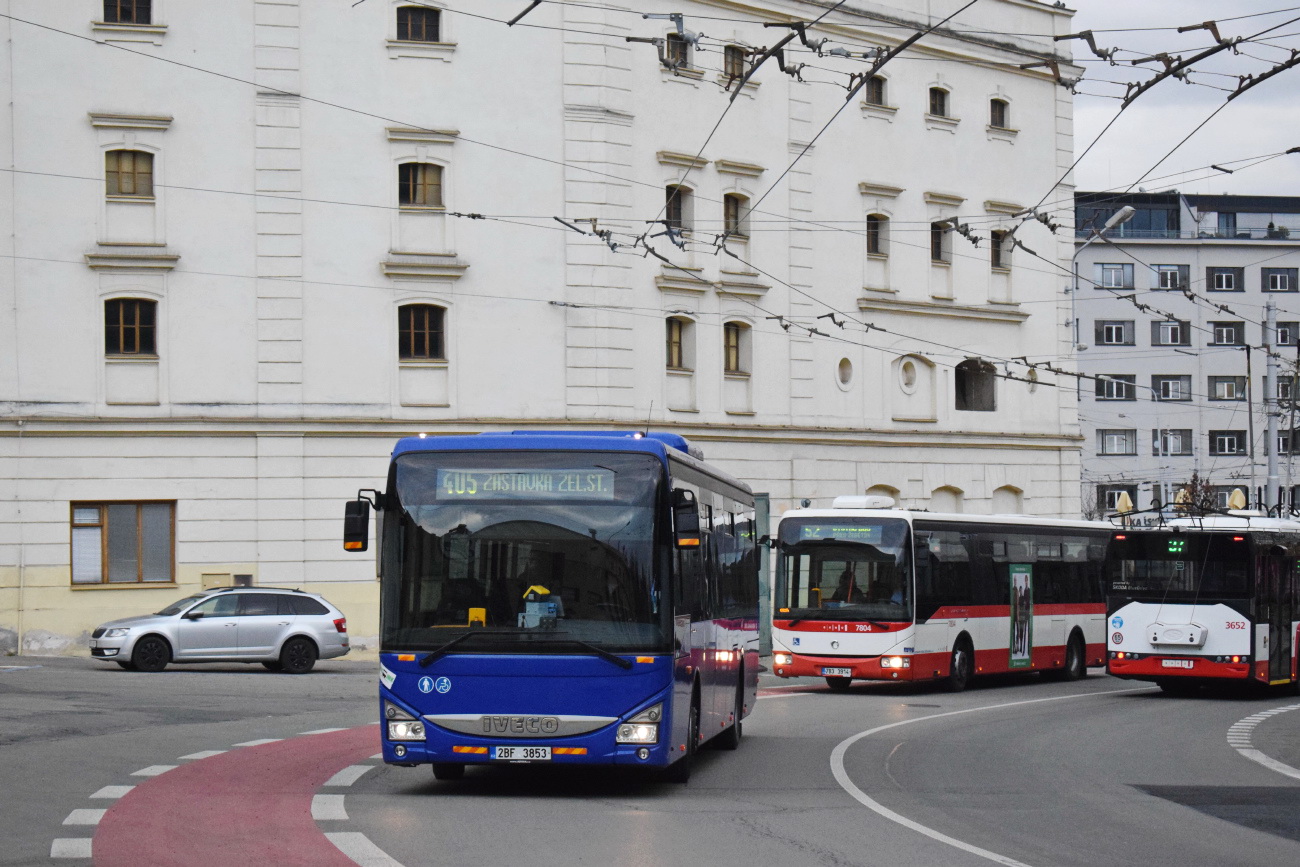 Brno-venkov, IVECO Crossway LE Line 12M č. 2BF 3853; Brno, Irisbus Crossway LE 12M č. 7804