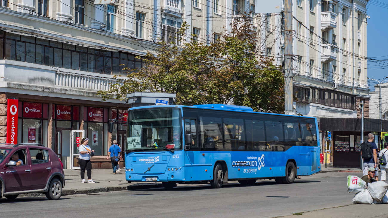 Dnipro, Volvo 8700LE # АЕ 1402 РТ