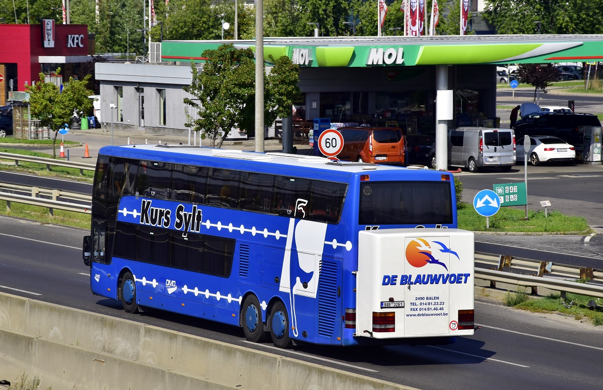 Prague, Van Hool TD927 Astromega # 9AB 3261