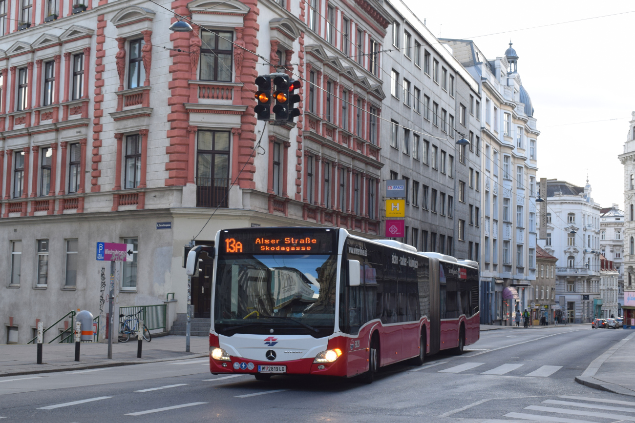 Wien, Mercedes-Benz Citaro C2 G nr. 8828