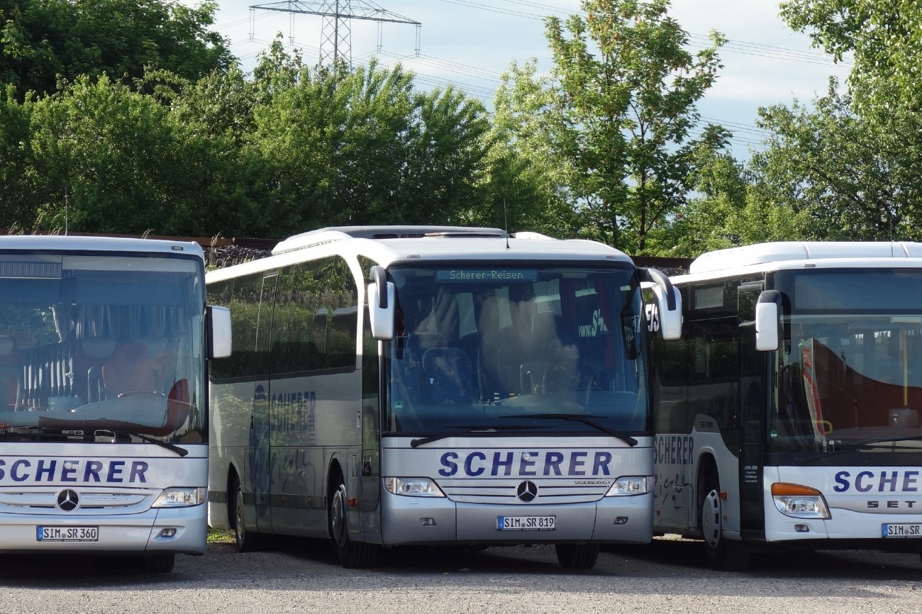 Simmern (Hunsrück), Mercedes-Benz Travego O580-15RH # SIM-SR 819; Simmern (Hunsrück), Mercedes-Benz Tourismo 15RH-II # SIM-SR 360
