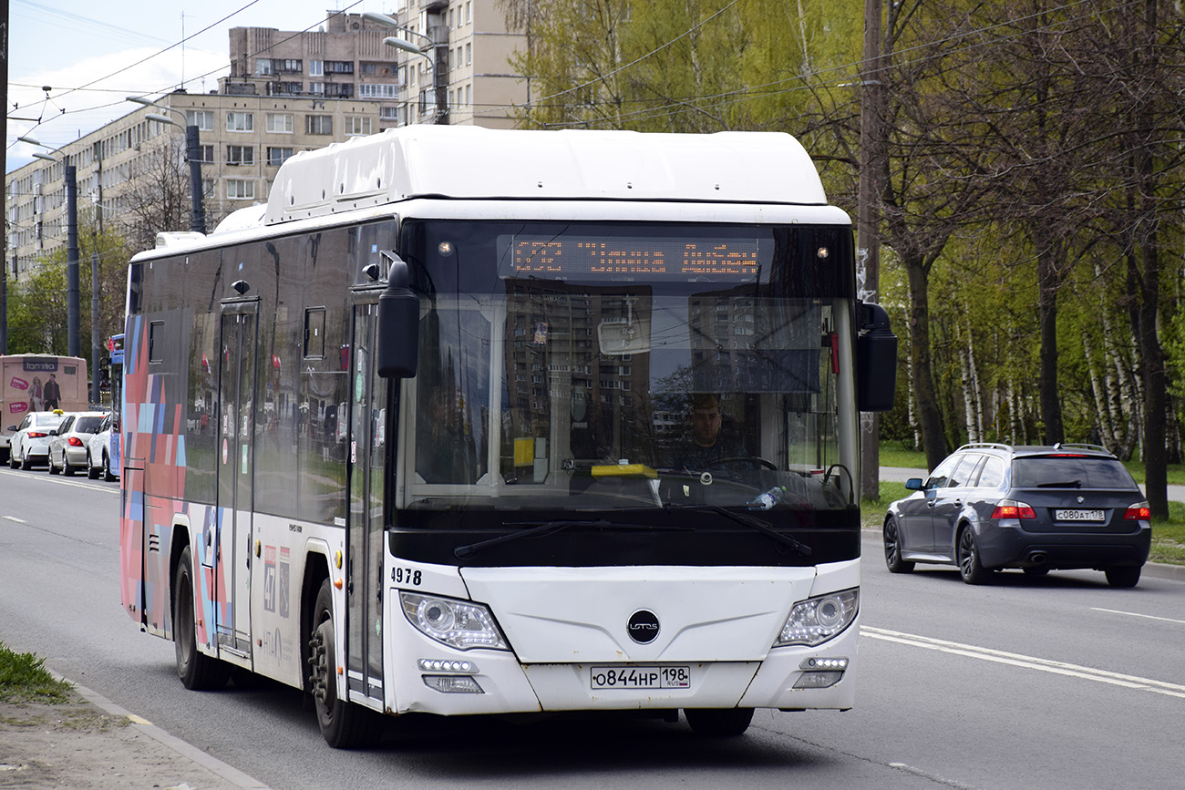 Saint Petersburg, Lotos-105C02 # 4978