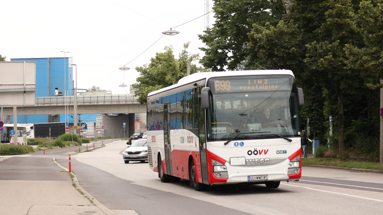 Linz-Land, IVECO Crossway 12M # LL-WWT 81