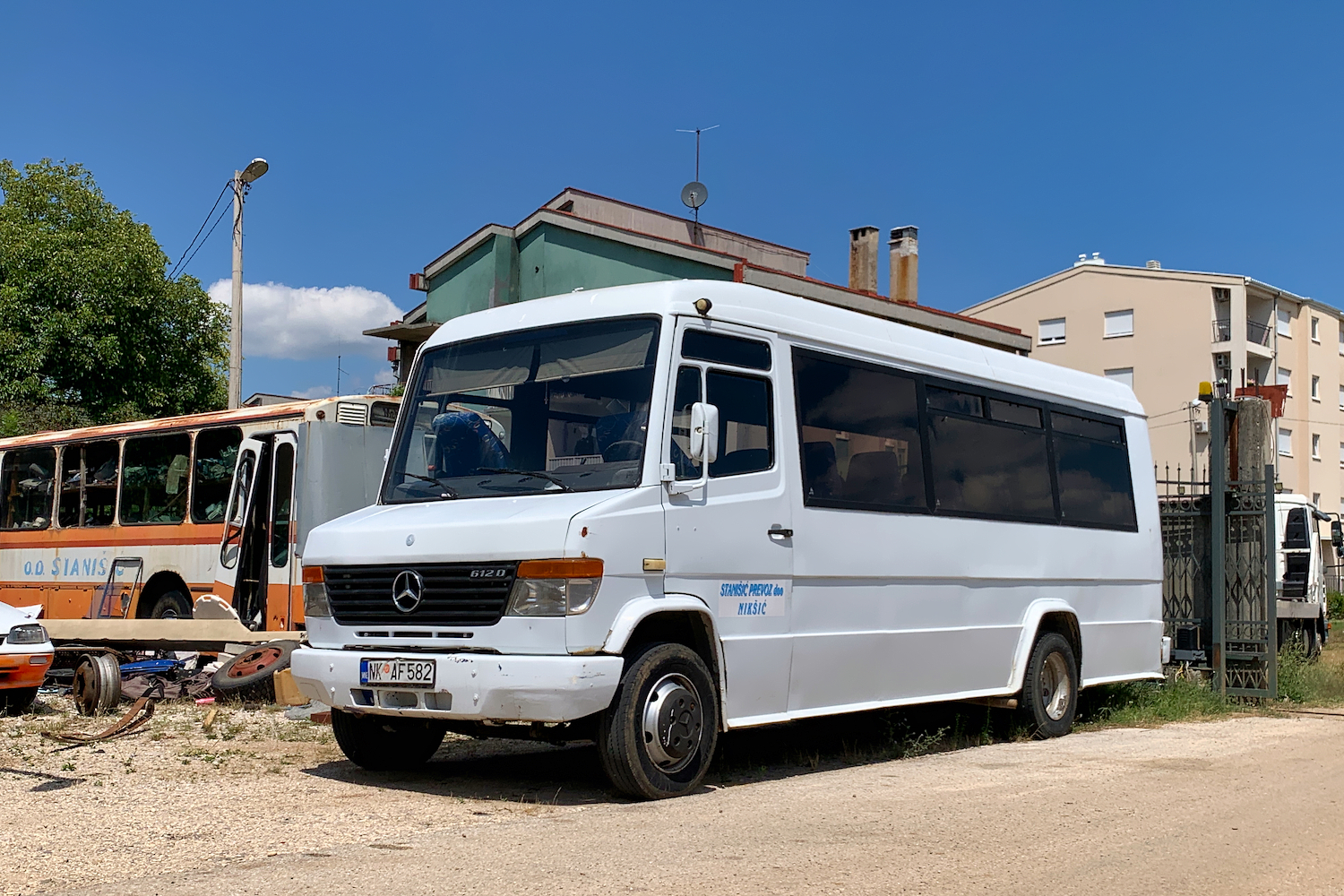 Nikšić, Mercedes-Benz Vario 612D # NK AF582