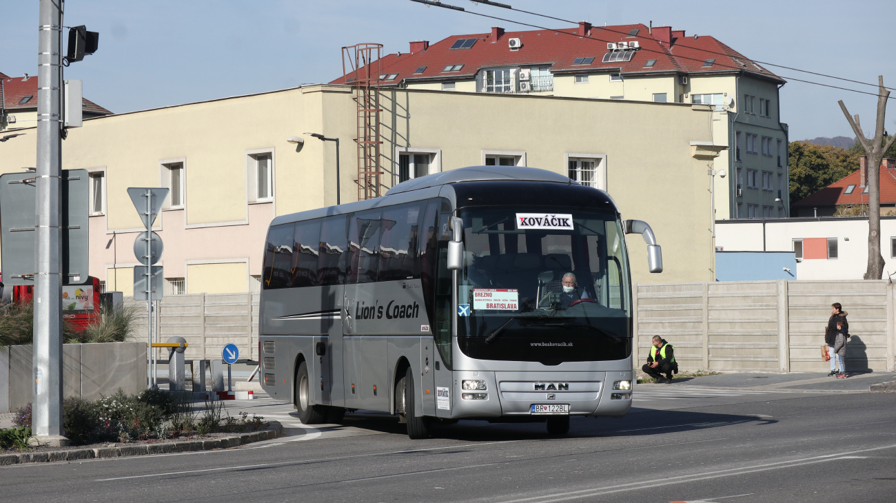 Brezno, MAN R07 Lion's Coach RHC444 # BR-122BL