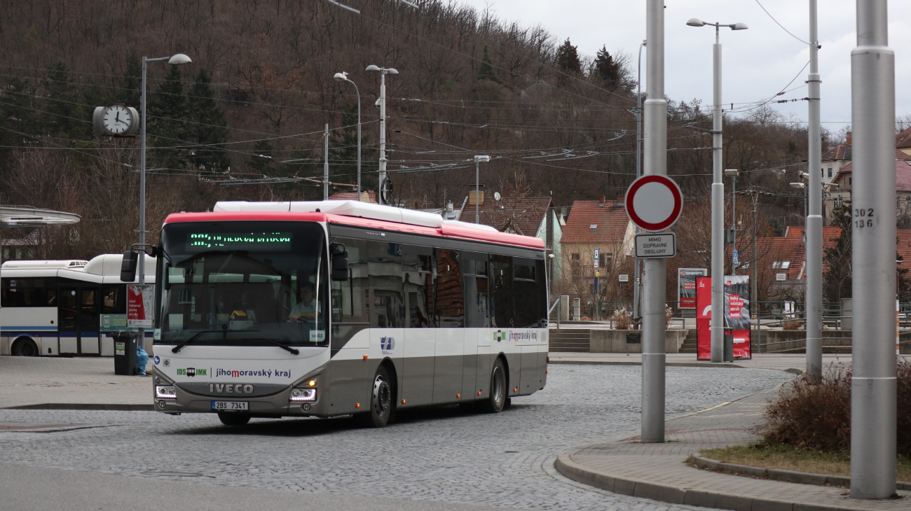 Brno-venkov, IVECO Crossway LE Line 12M NP # 2BS 7341