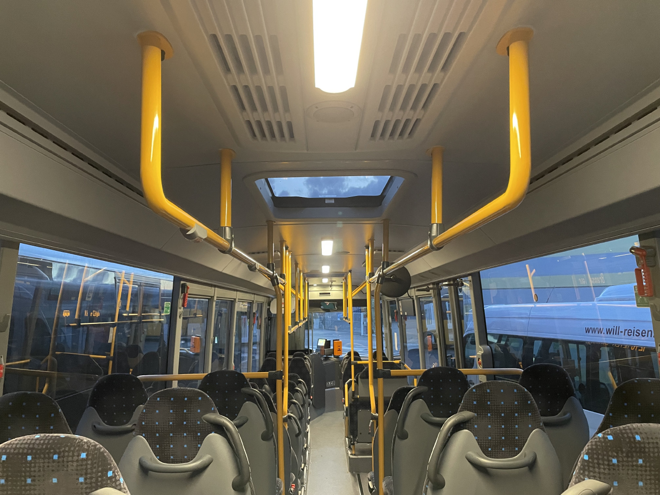 Haßfurt, Setra S415LE business # HAS-HW 40