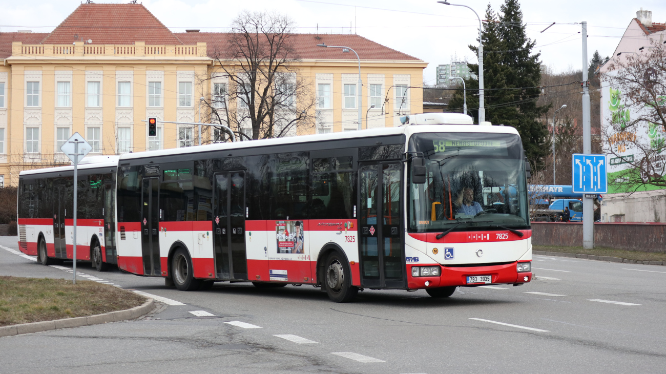 Brno, Irisbus Crossway LE 12M č. 7825