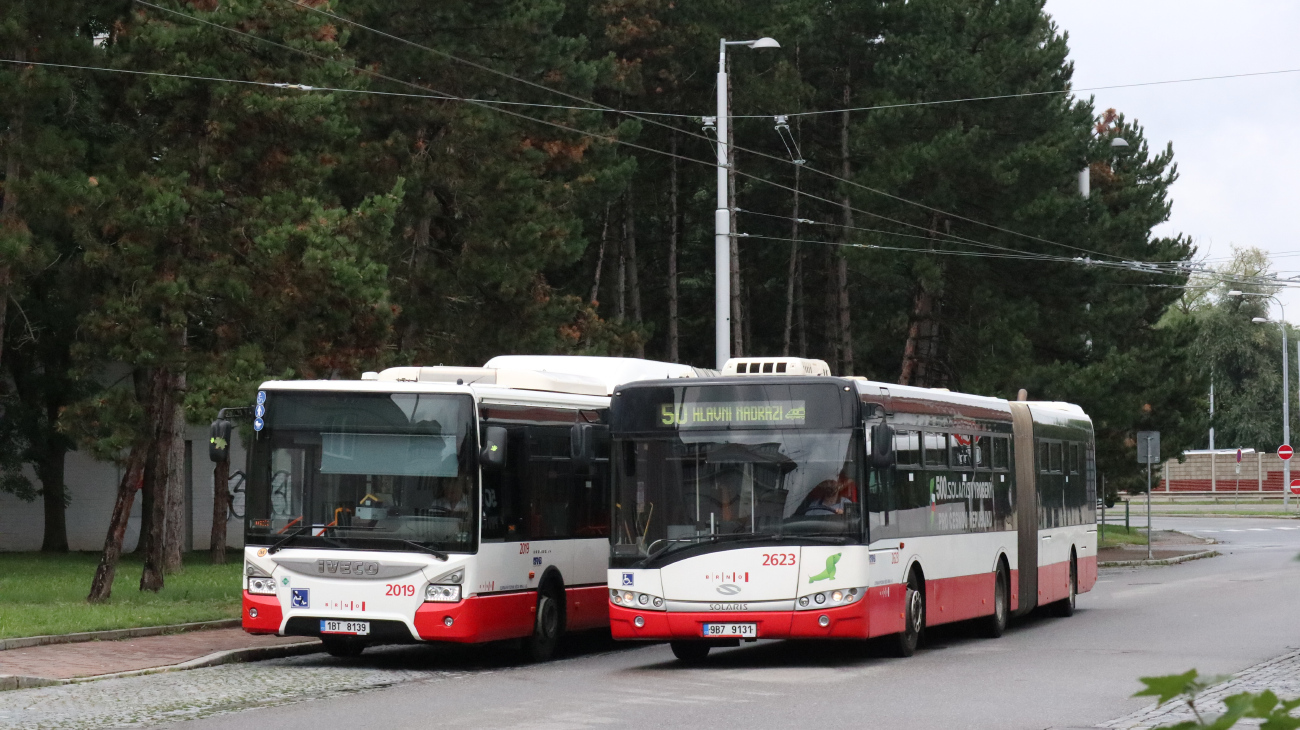 Brno, IVECO Urbanway 18M CNG # 2019; Brno, Solaris Urbino III 18 # 2623