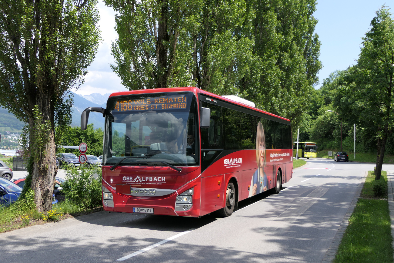 Innsbruck, IVECO Crossway Line 12M № 15111