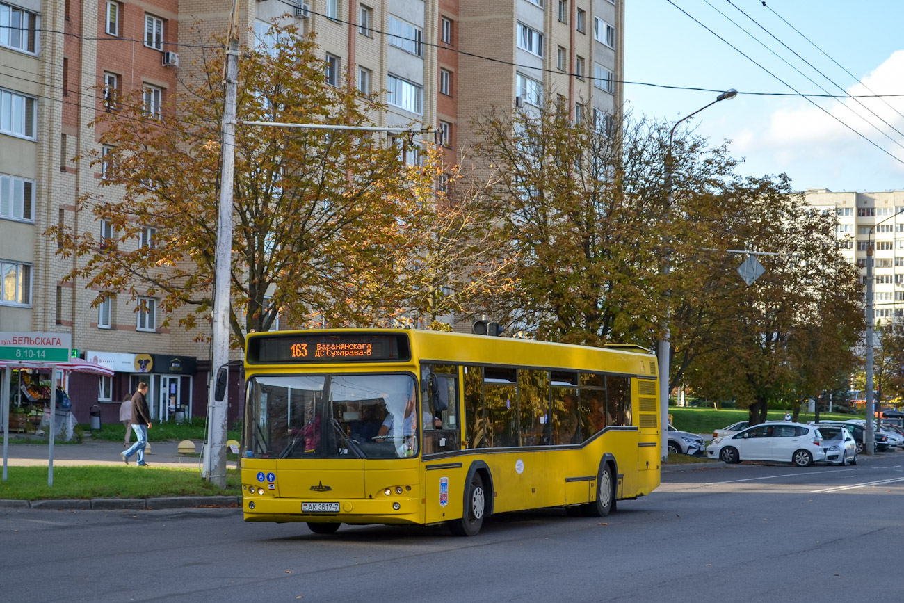 Minsk, MAZ-103.465 č. 040975