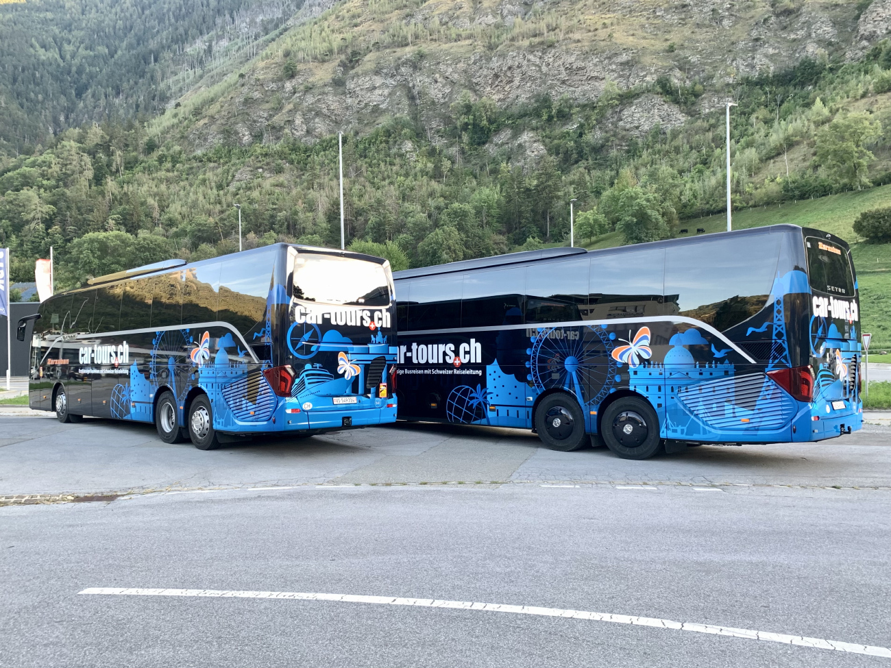 Sion, Setra S516HD/3 Facelift # 14; Sion, Setra S516HD/3 # 15