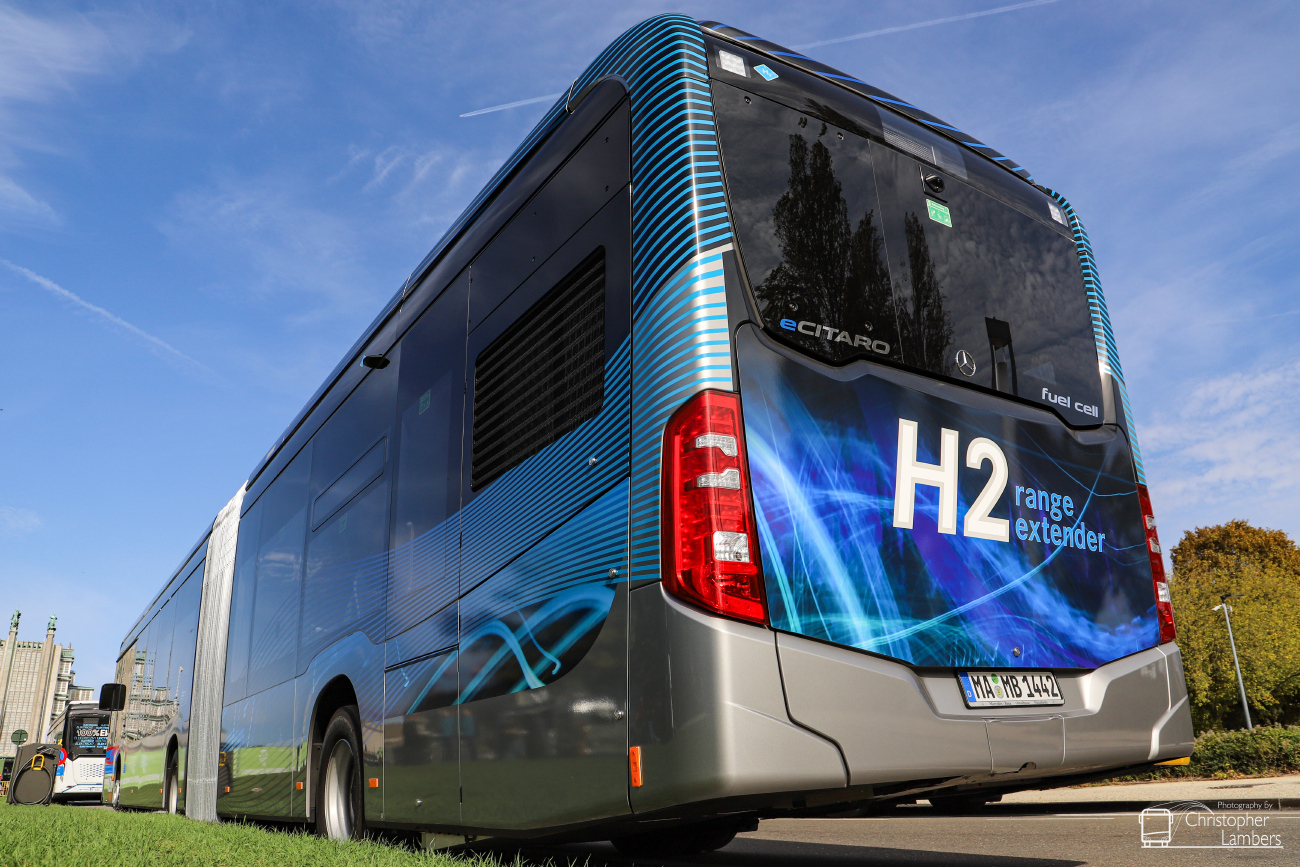 Mannheim, Mercedes-Benz eCitaro G FuelCell # MA-MB 1442; Brussels — Busworld Bruxelles 2023