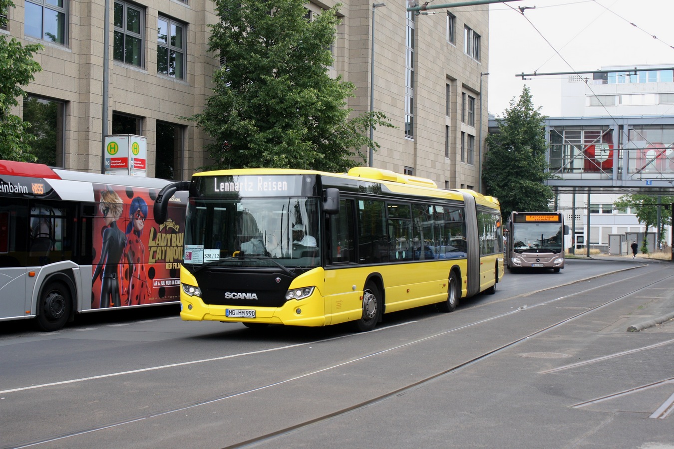 Mönchengladbach, Scania Citywide LFA # MG-HM 990