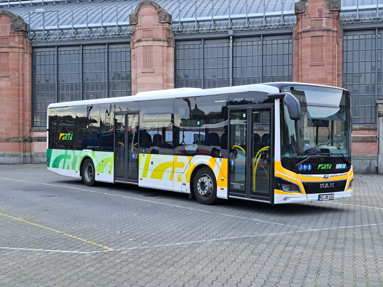 Mainz, MAN 12C Lion's City NL330 EfficientHybrid # MZ-DB 134