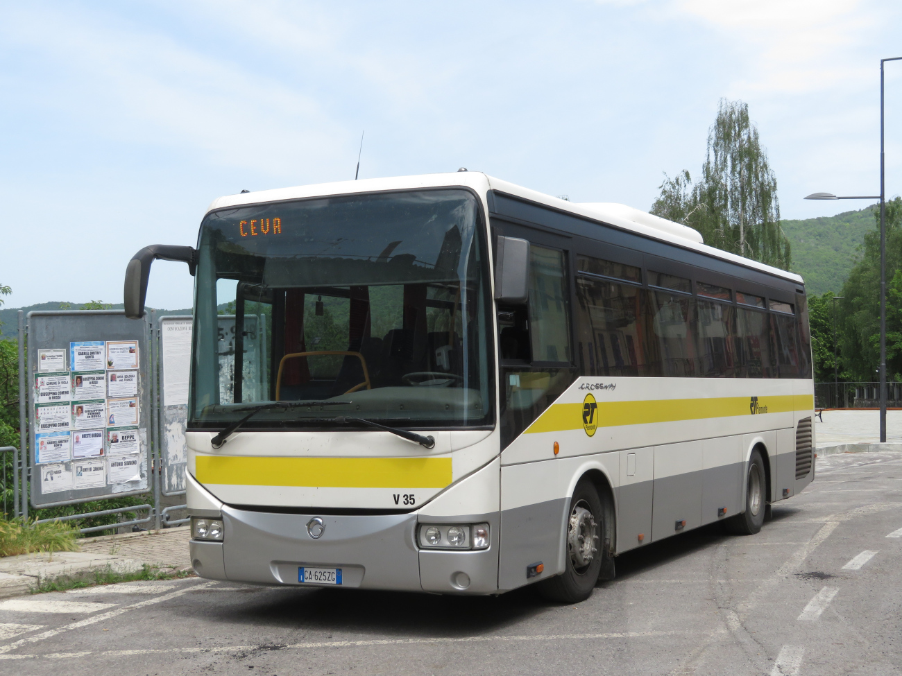Cuneo, Irisbus Crossway 10.6M č. V35