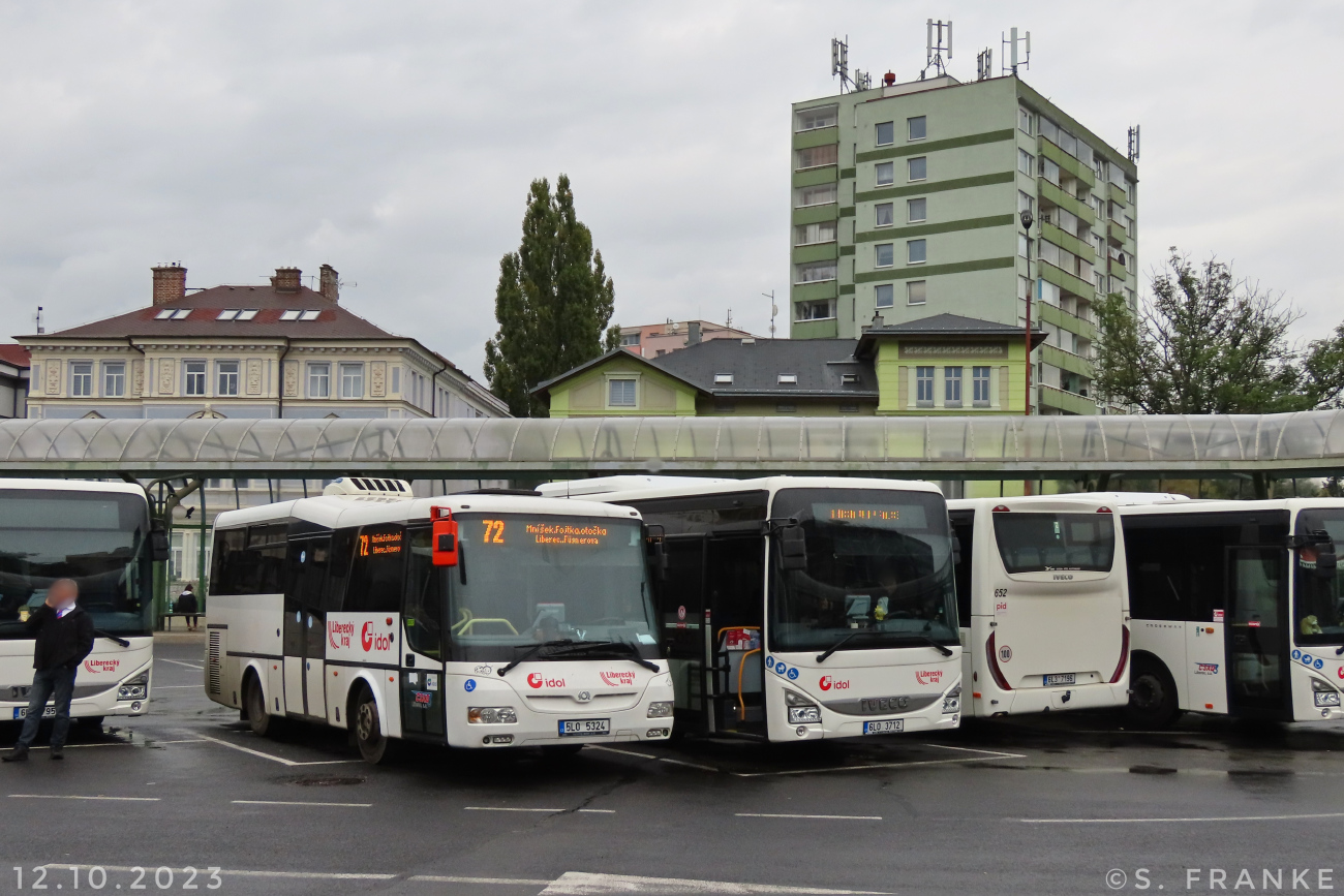 Liberec, SOR CN 8.5 # 5L0 5324; Liberec, IVECO Crossway LE Line 12M # 6L0 3712