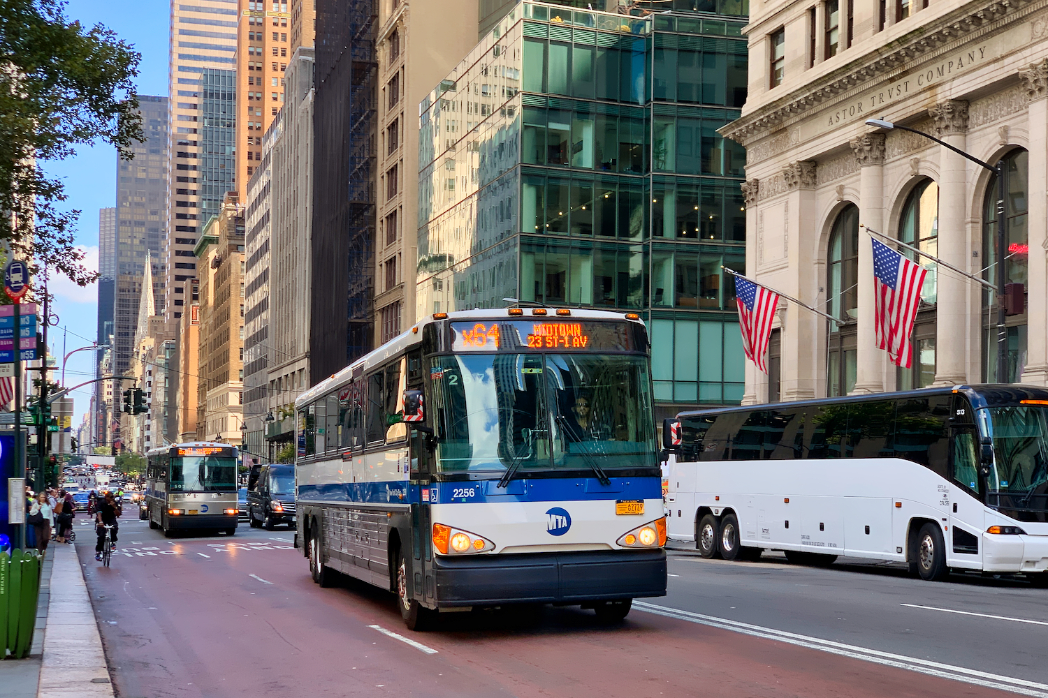New York, MCI D4500CТ # 2256