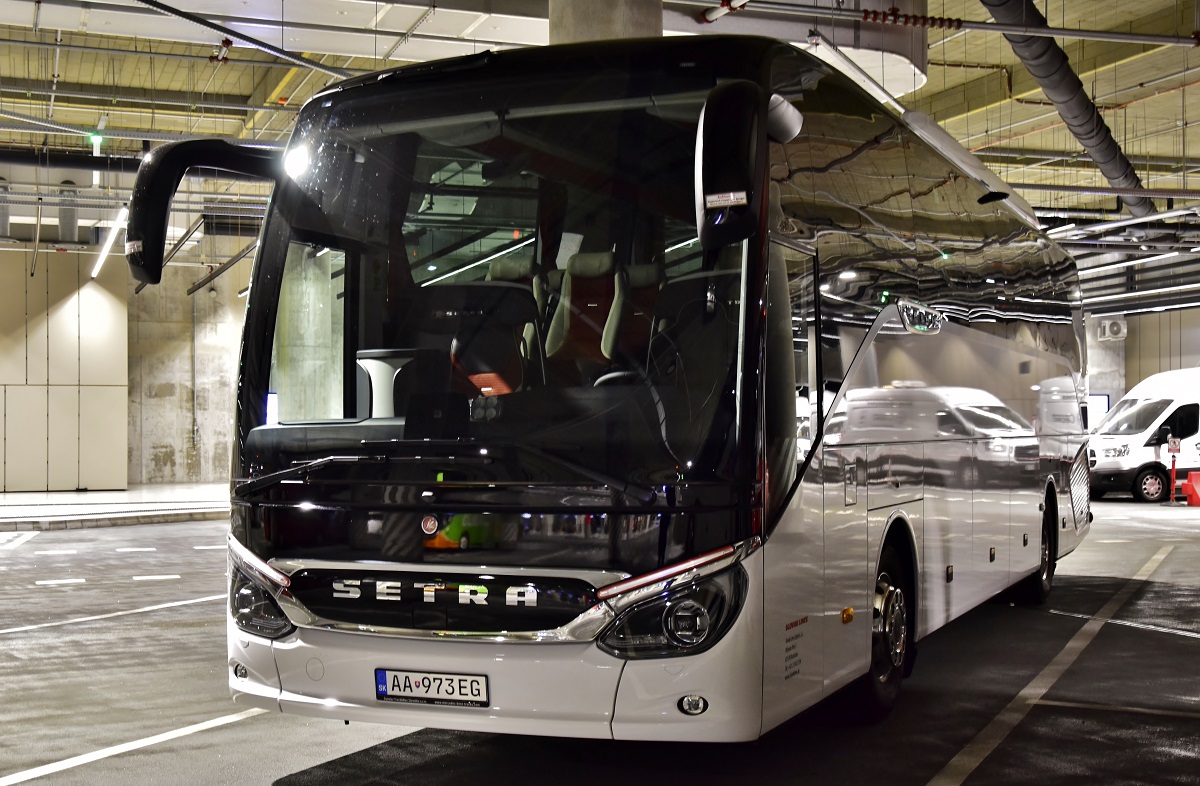 Bratislava, Setra S515HD Facelift # AA-973EG