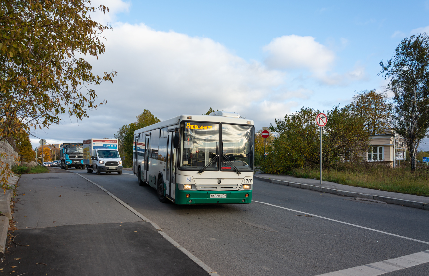 Sankt Petersburg, NefAZ-52994-40-42 (52994P) nr. 1200