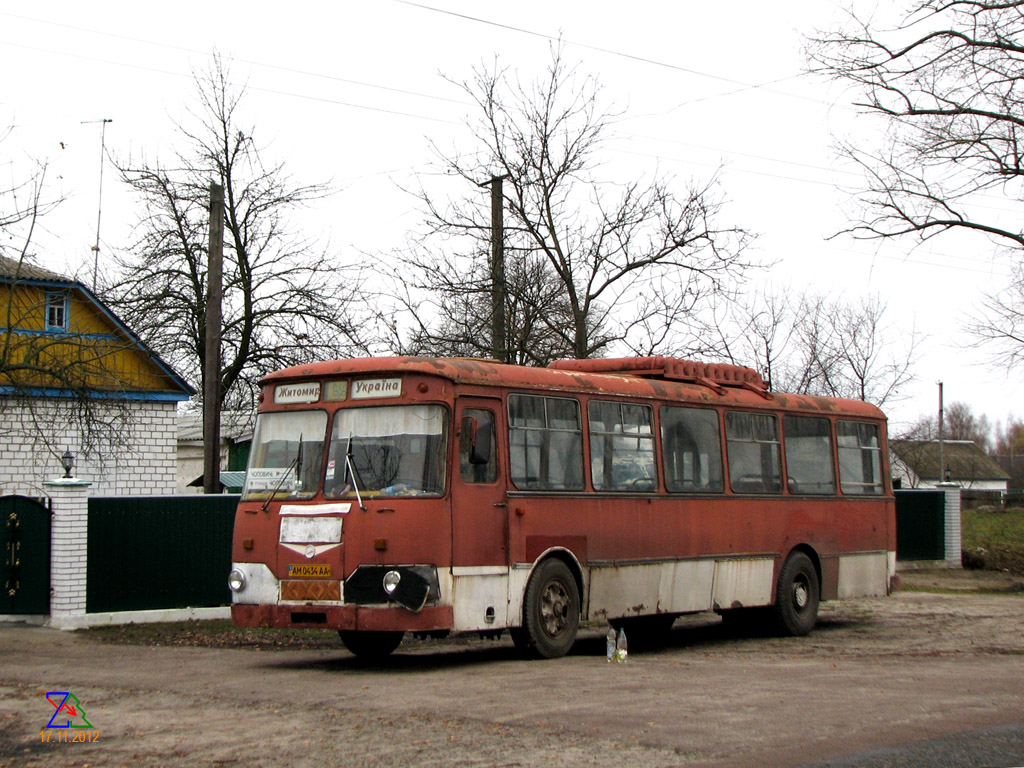 Zhytomyr, LiAZ-677М nr. АМ 0434 АА