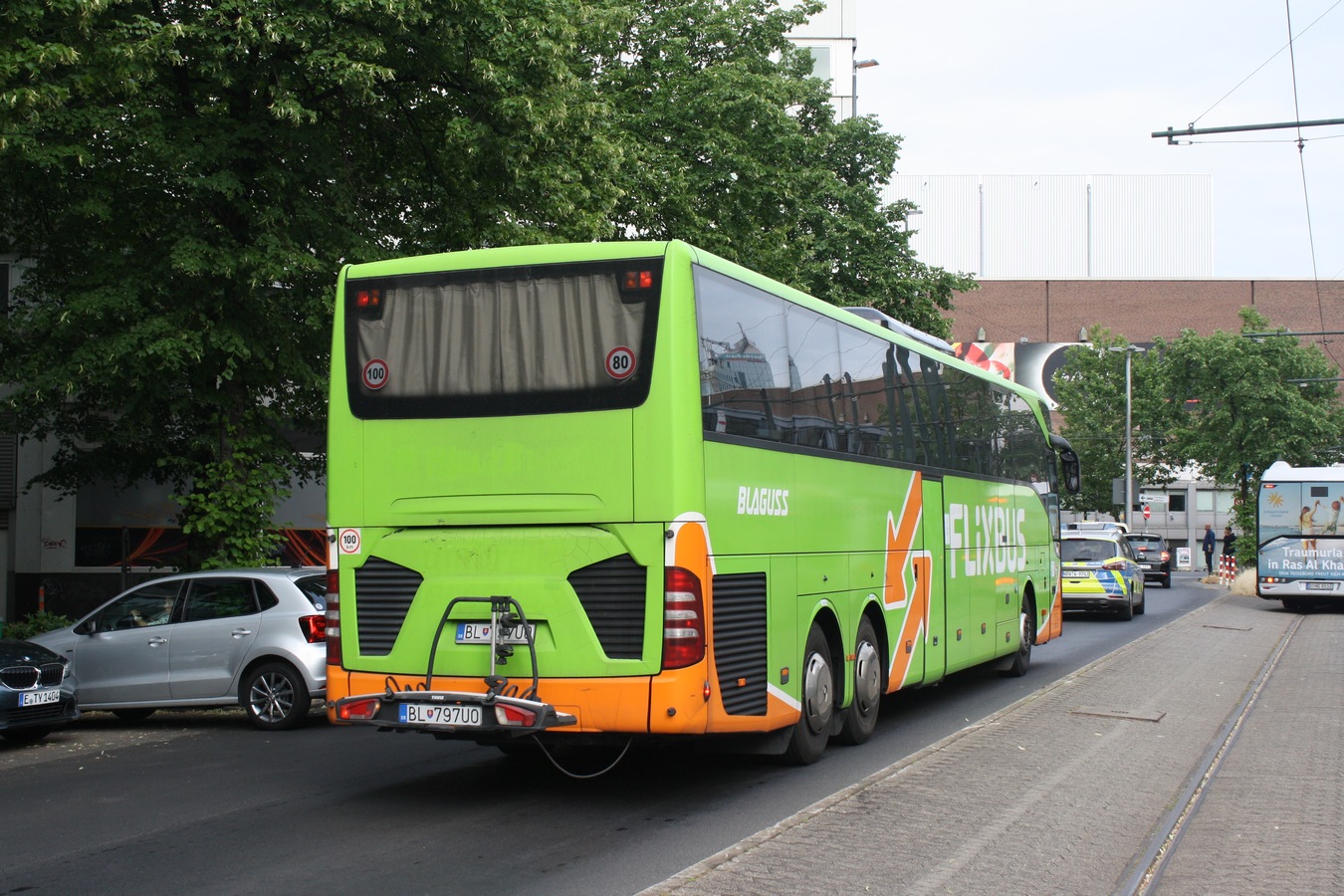 Bratislava, Mercedes-Benz Tourismo 17RHD-II L č. 56614