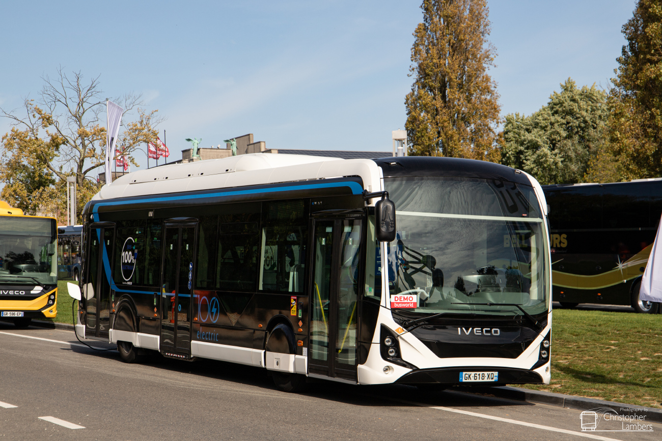 Vénissieux, IVECO E-Way 12M BHNS # GK-618 XQ; Brussels — Busworld Bruxelles 2023