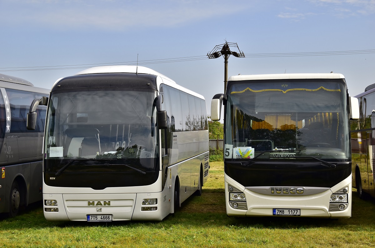 Olomouc, MAN R07 Lion's Coach RHC444 # 7T5 4666; Olomouc, Irisbus Arway 12.8M # 7M8 1177