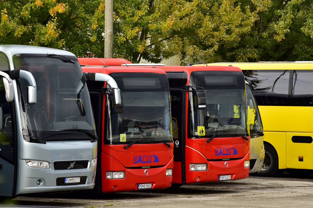 Prievidza, Volvo 9900 Nr. PD-MOO17; Prievidza, Irisbus Crossway 12M Nr. PD-818HZ; Prievidza, Irisbus Crossway 12M Nr. PD-142IA