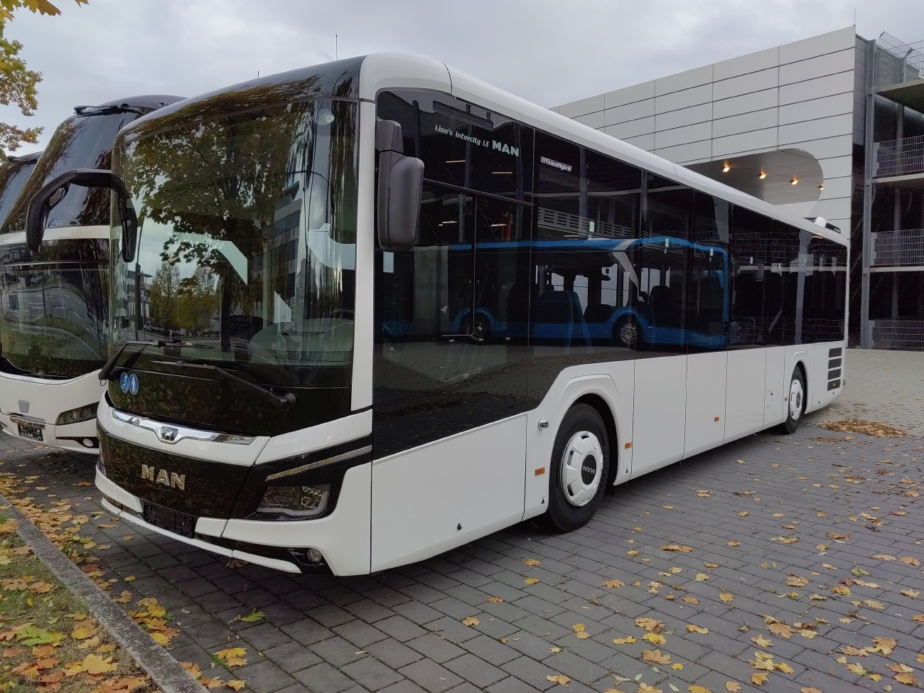 Munich, MAN 42C Lion's Intercity Ü LE*** EfficientHybrid # —