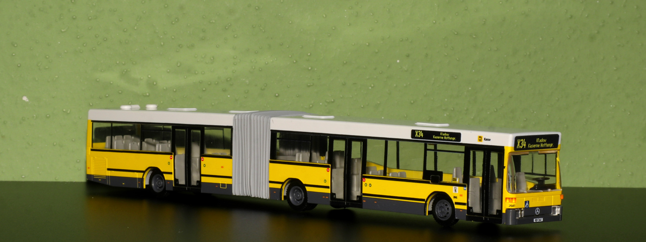 Berlin, Mercedes-Benz O405GN2 # 2641; Bus models