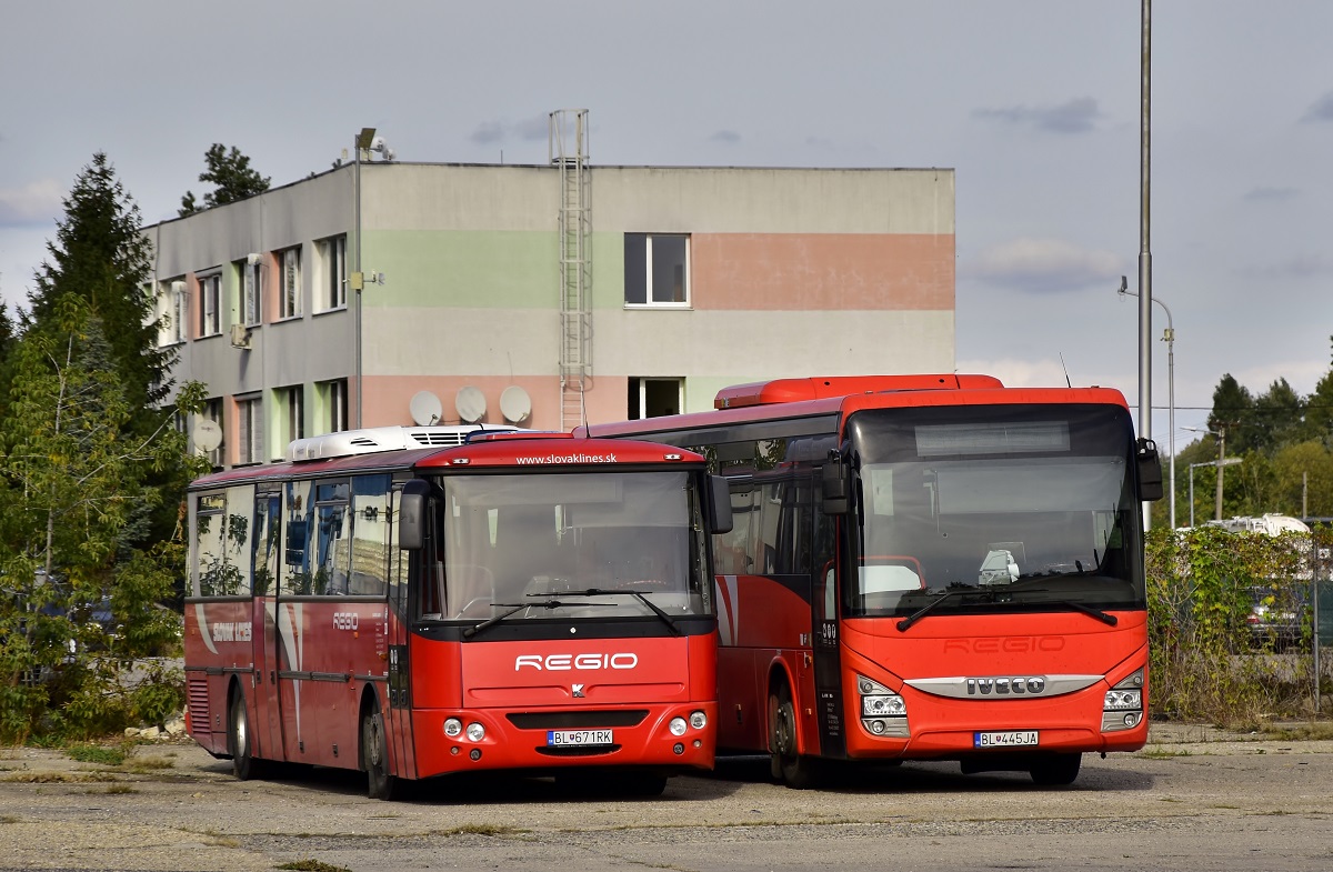 Bratislava, IVECO Crossway Line 12M č. BL-445JA; Malacky, Karosa C956.1076 Axer 12.8M č. BL-671RK