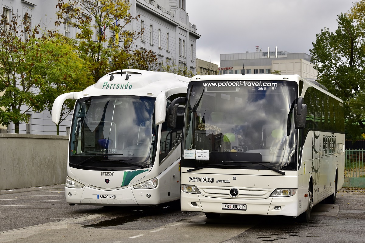 Krapina, Mercedes-Benz Tourismo 16RHD-II M/2 č. KR 0003-P; Madrid, Irizar PB č. 5949 MKD