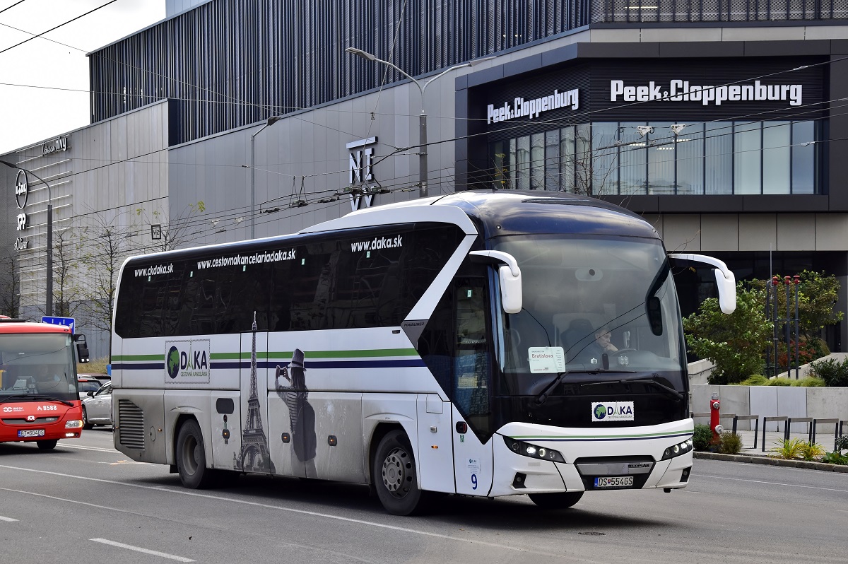 Dunajská Streda, Neoplan N2216SHD Tourliner SHD # DS-554GS