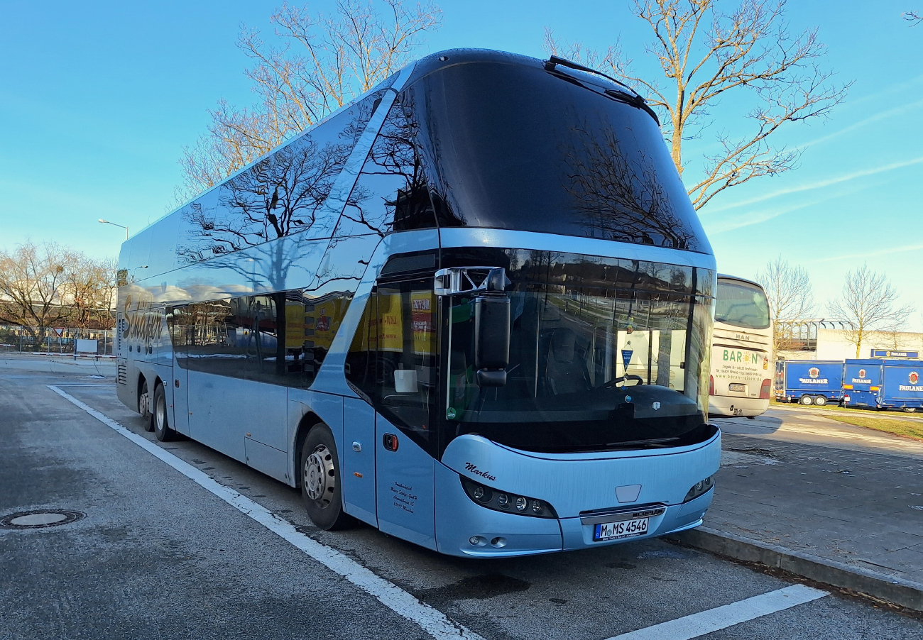 Munich, Neoplan N1222/3L Skyliner # M-MS 4546