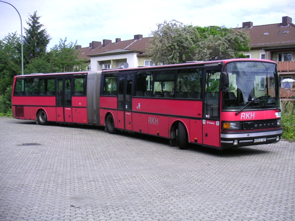 Kassel, Setra SG221UL # KS-LC 327