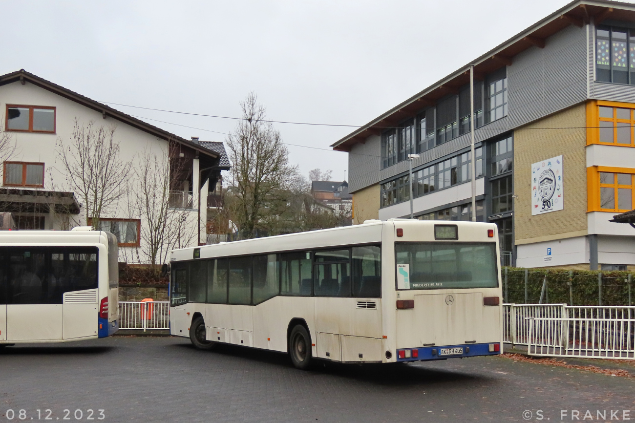 Altenkirchen (Westerwald), Mercedes-Benz O405N2 # AK-RH 405