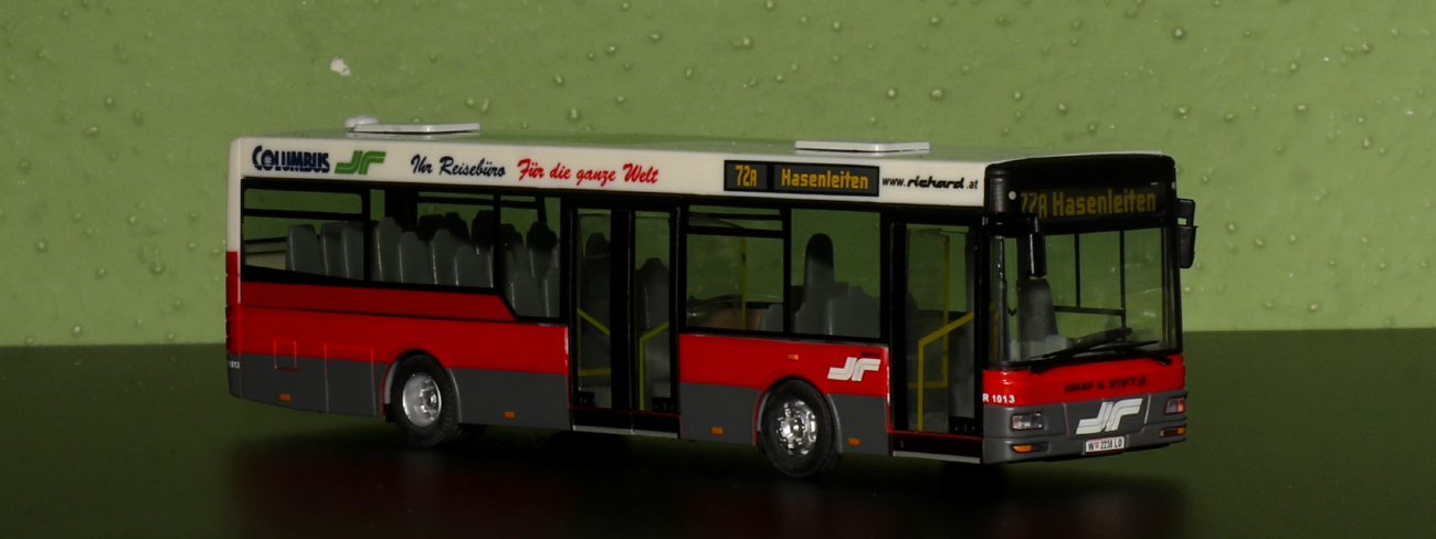 Wien, Göppel (MAN NM223) № R1013; Bus models