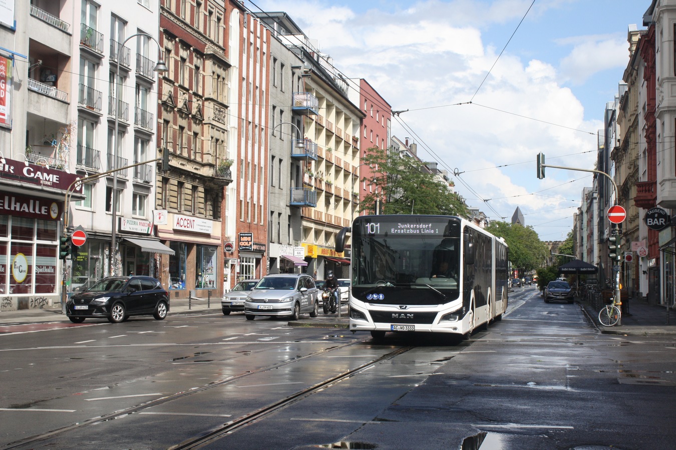 Aachen, MAN 18C Lion's City NG360 EfficientHybrid # AC-WO 3333