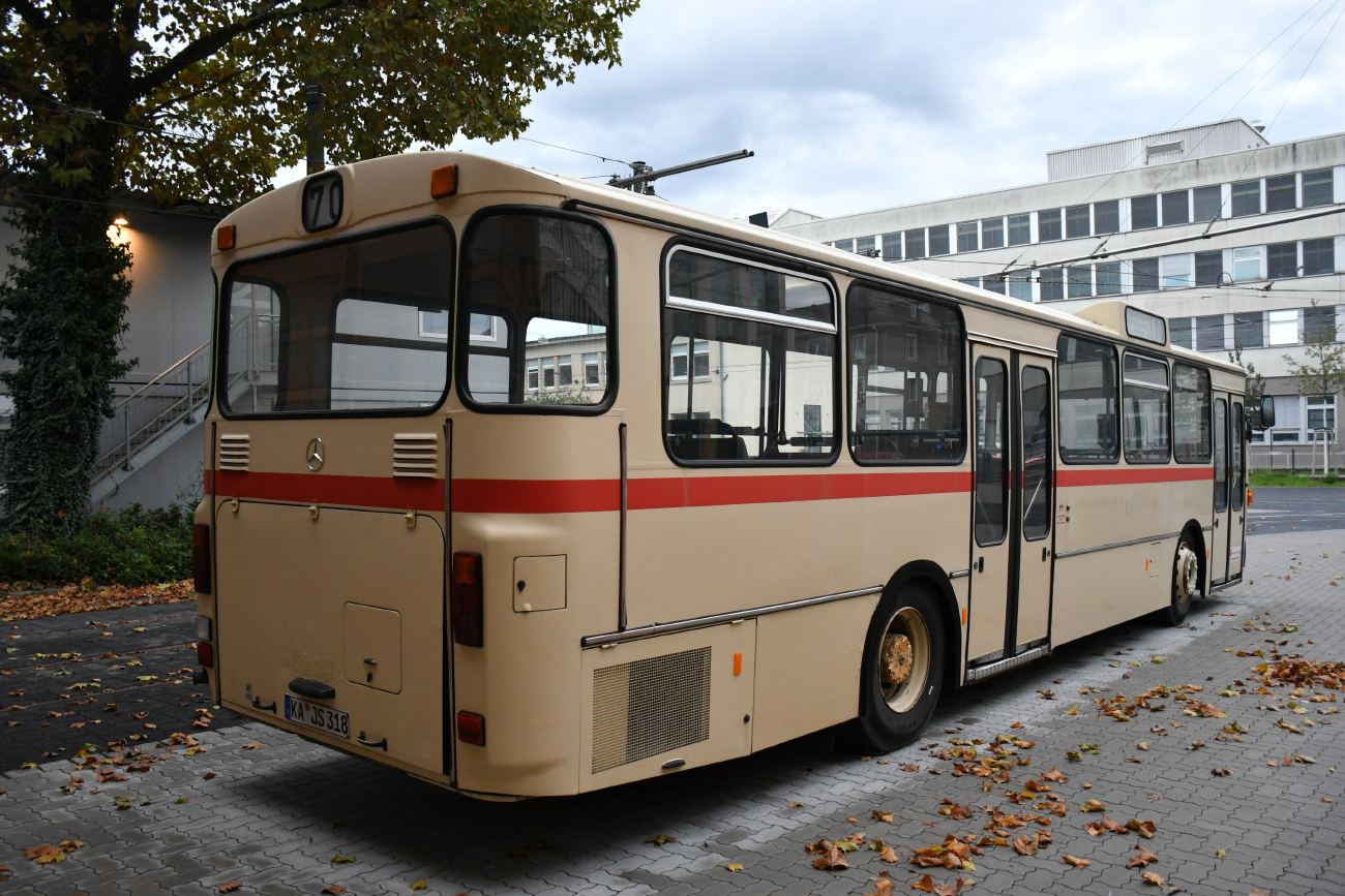 Karlsruhe, Mercedes-Benz O305 č. 318