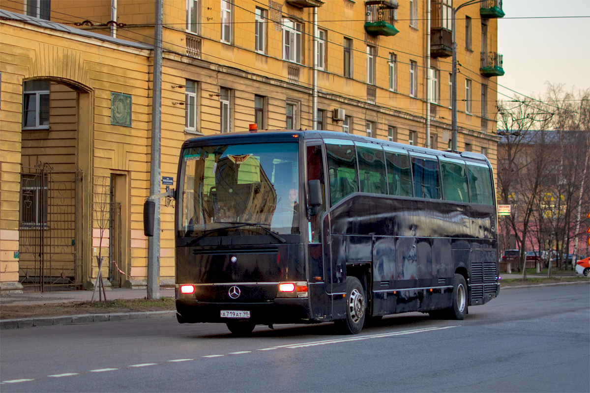 Санкт-Петербург, Mercedes-Benz O404-15SHD-S № А 719 АТ 98