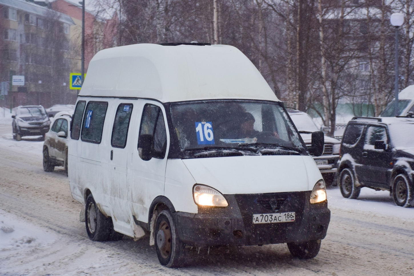 Khanty-Mansiysk, Luidor-225000 (GAZ-322133) nr. А 703 АС 186