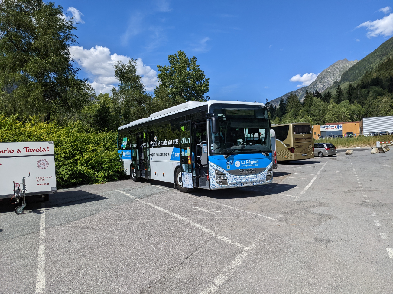 Annecy, IVECO Crossway Line 13M NP # GB-311-JH