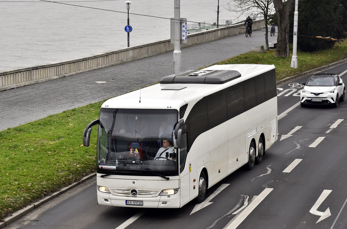 Cracow, Mercedes-Benz Tourismo 16RHD-II M/3 č. KR 1PP20